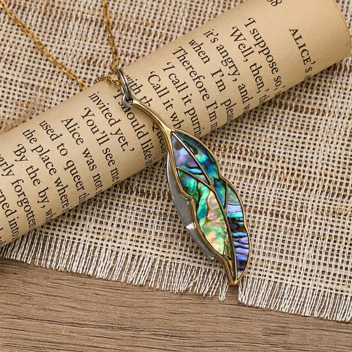 Collana con coltellino tascabile funzionale a forma di foglia in abalone - image 2