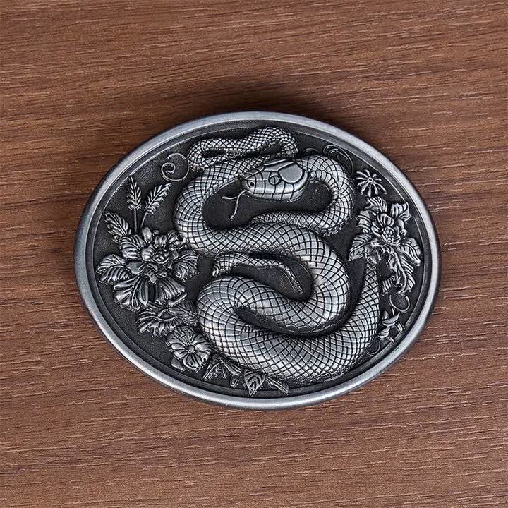 Cintura in pelle fai da te con fibbia a serpente floreale in stile dark estetic. - image 6