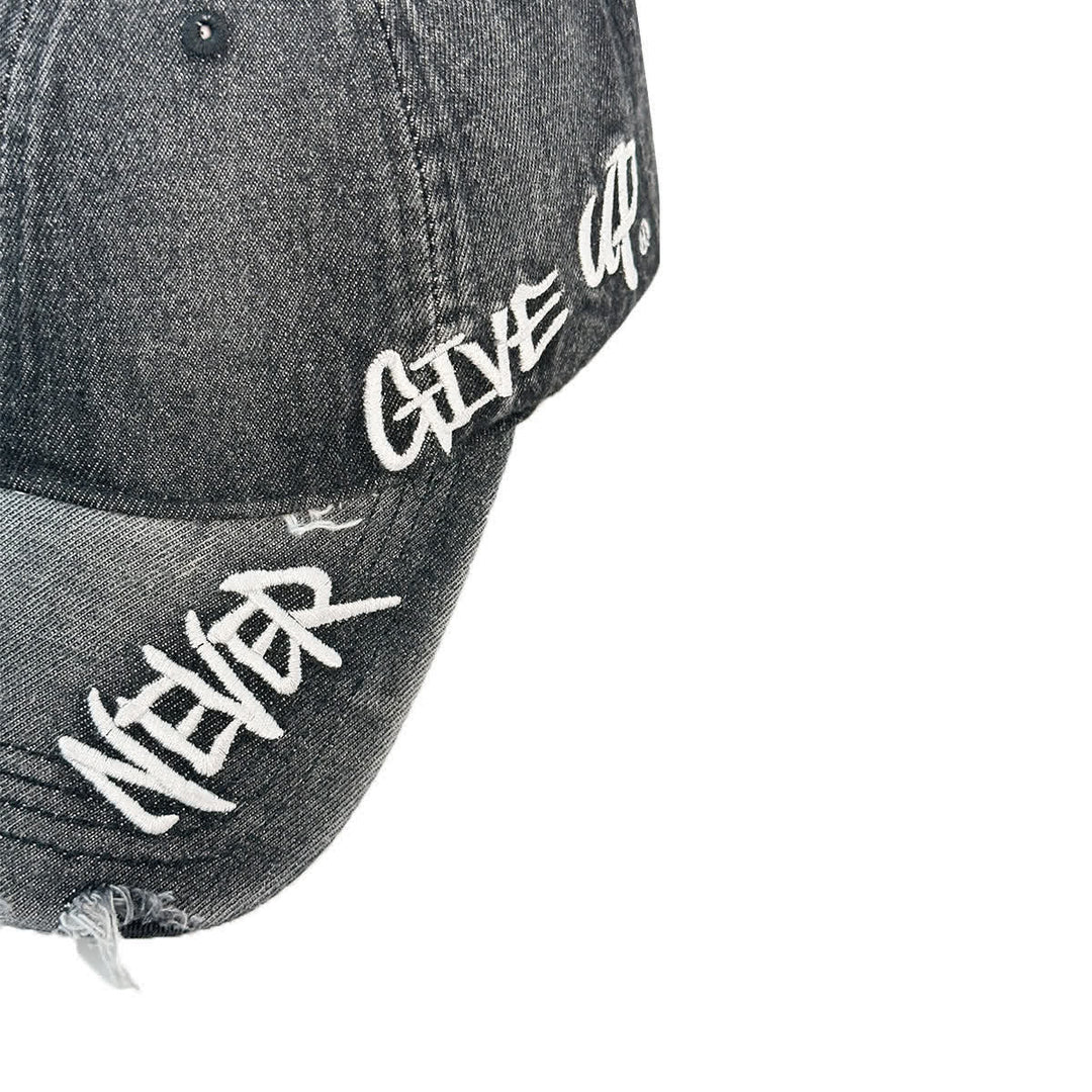 Cappellino da baseball in denim slavato con ricamo "Never Give Up" - image 7