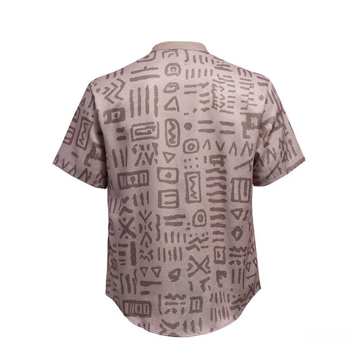 Camicia etnica da uomo color tortora beige con stampa di simboli tribali - image 10