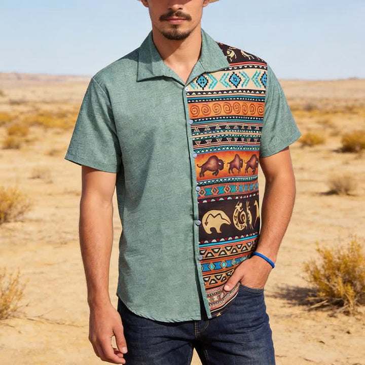 Camicia etnica da uomo con stampa bisonte e petroglifi del deserto - Verde militare - 5XL - image 0