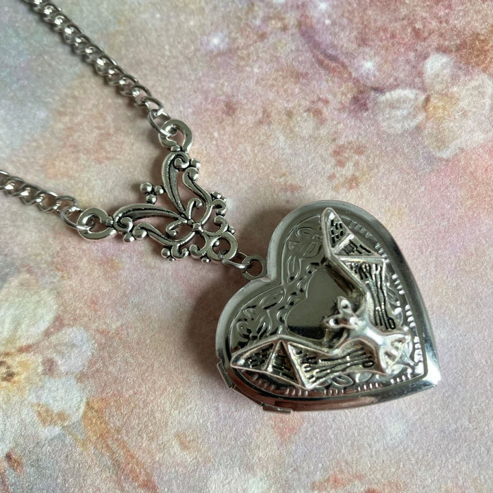 Collana con ciondolo a forma di cuore e pipistrello "Amore e Ricordi" - Stile n. 1 - image 0