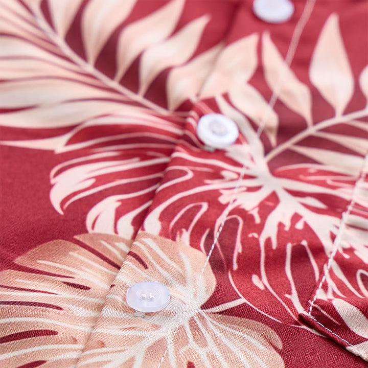 Camicia da uomo a maniche corte con stampa di foglie tropicali rosso acceso, ideale per le vacanze. - image 5