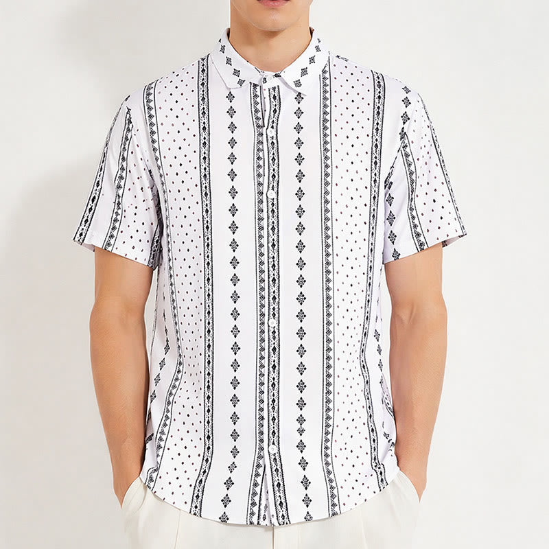 Camicia bianca a maniche corte con motivo etnico di ispirazione bohémien. - image 2