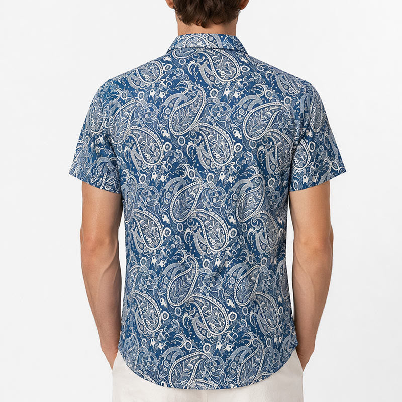 Camicia a maniche corte blu navy e beige con stampa paisley, dallo stile casual. - image 3