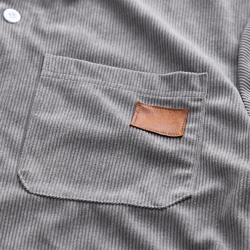 Camicia da uomo in velluto a coste stile retrò da lavoro con taschino con etichetta in pelle - image 9