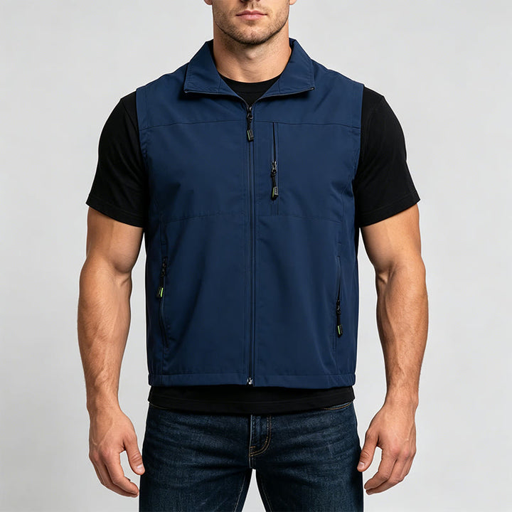 Gilet da uomo minimalista, multitasche e leggero per attività all'aperto. - image 1