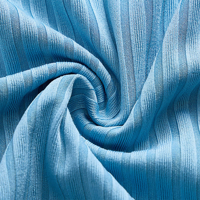 Polo da uomo minimalista in maglia con colletto e polsini rifiniti - image 10