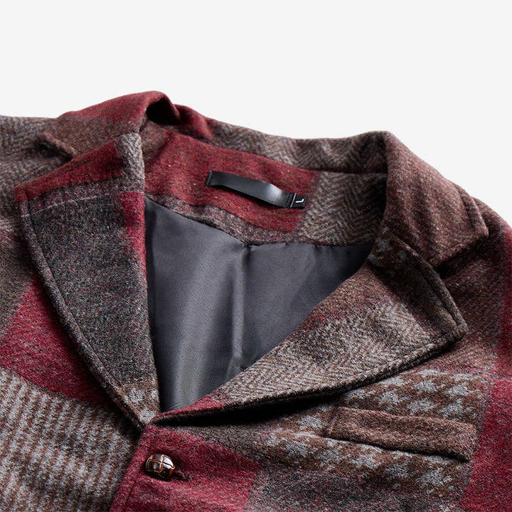 Gilet da uomo in tinta calda con motivo patchwork a spina di pesce. - image 16