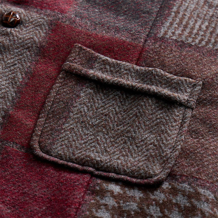 Gilet da uomo in tinta calda con motivo patchwork a spina di pesce. - image 18