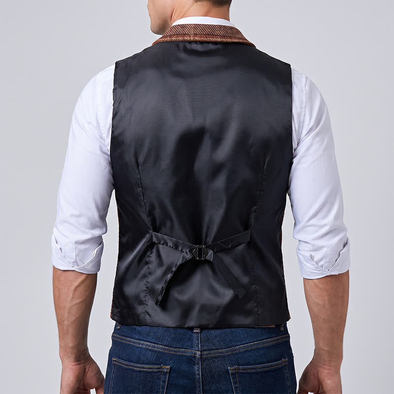 Gilet da uomo in tinta calda con motivo patchwork a spina di pesce. - image 4