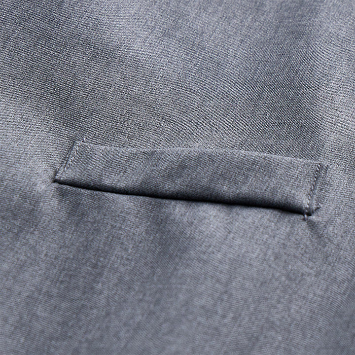 Gilet da abito formale da uomo moderno, sartoriale, con revers asimmetrici. - image 7