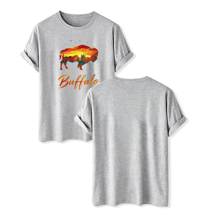 Maglietta western con silhouette di bufalo al tramonto, stile selvaggio e libero - Grigio - 2XL - image 10