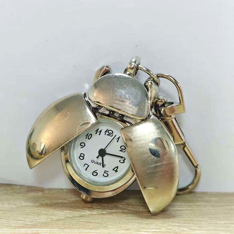 Orologio da tasca antico con ali incernierate a forma di scarabeo. - image 5