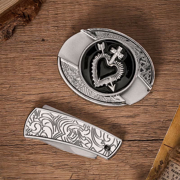 Cintura in pelle con fibbia a scomparsa a forma di cuore e freccia in smalto nero, ideale per nascondere un coltello pieghevole. - image 10