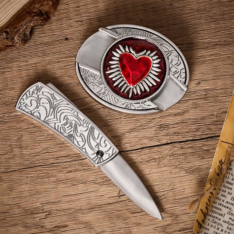 Cintura in pelle con fibbia a coltello pieghevole nascosto fai-da-te a forma di Sacro Cuore Fiammeggiante - image 1