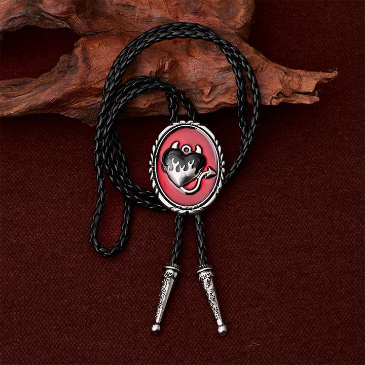 Ciondolo a forma di cuore fiammeggiante del diavolo - Cravatta bolo western - image 2