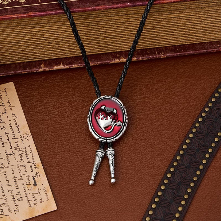 Ciondolo a forma di cuore fiammeggiante del diavolo - Cravatta bolo western - image 5