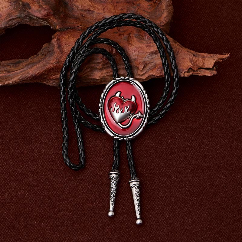 Ciondolo a forma di cuore fiammeggiante del diavolo - Cravatta bolo western - image 6