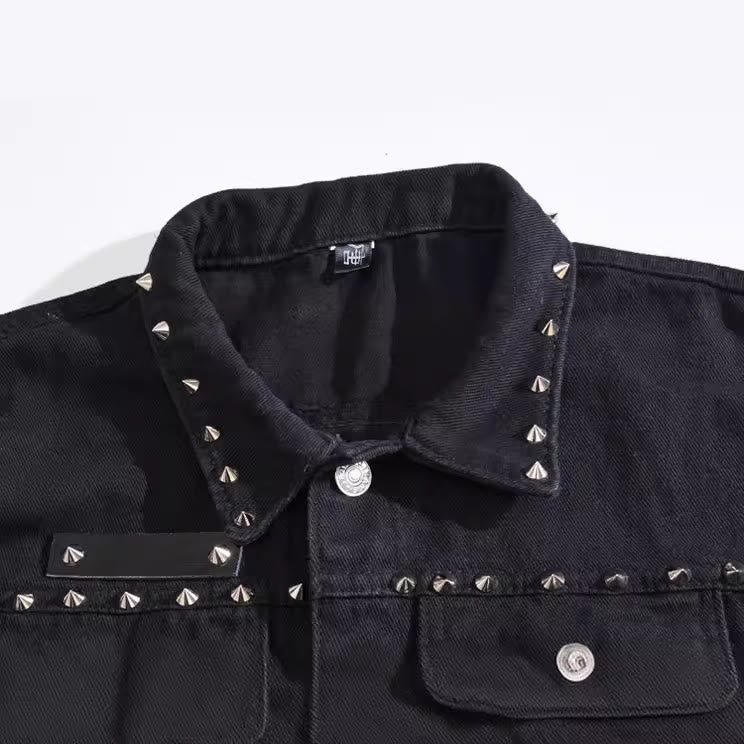 Gilet in denim nero con colletto borchiato, stile punk rock. - image 3
