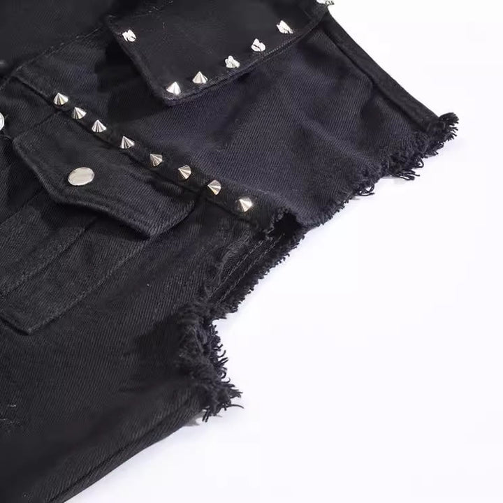 Gilet in denim nero con colletto borchiato, stile punk rock. - image 8
