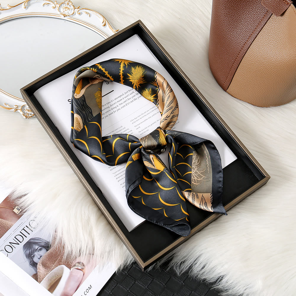 Elegante foulard quadrato da collo con stampa botanica da donna - Nero e giallo - image 12