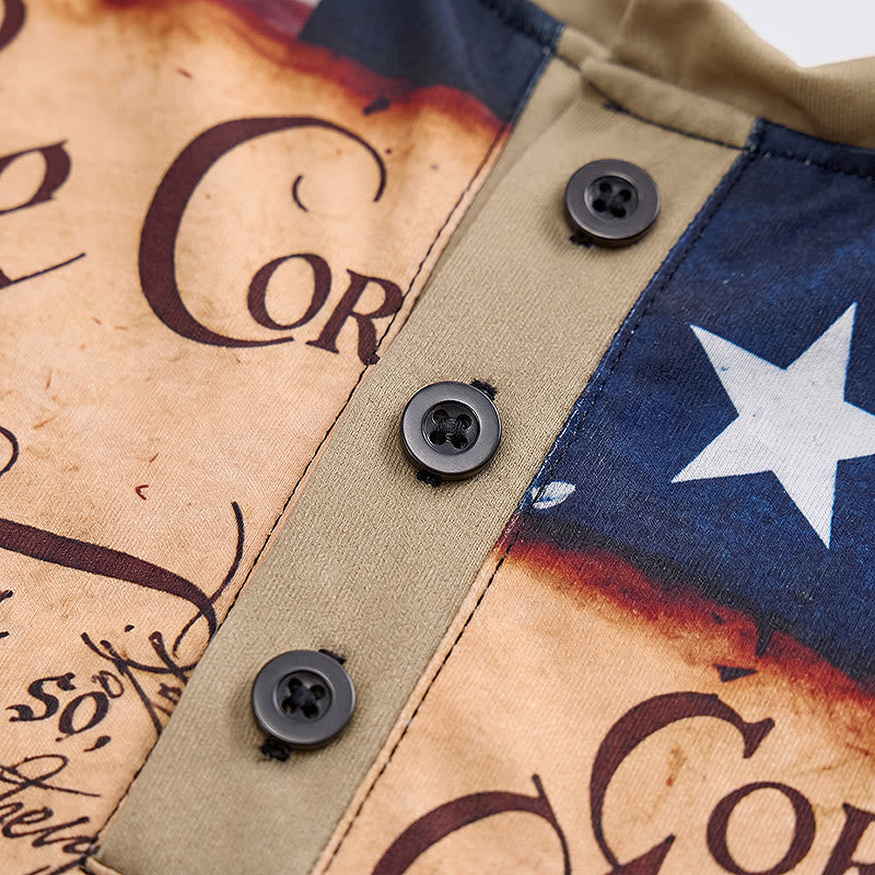 Camicia Henley da uomo con stampa vintage della bandiera americana e design testuale. - image 5