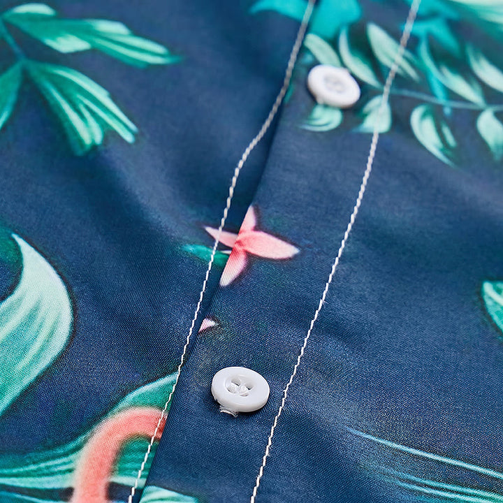 Camicia da uomo estiva casual da spiaggia con stampa floreale e fenicotteri, foglie di palma. - image 6