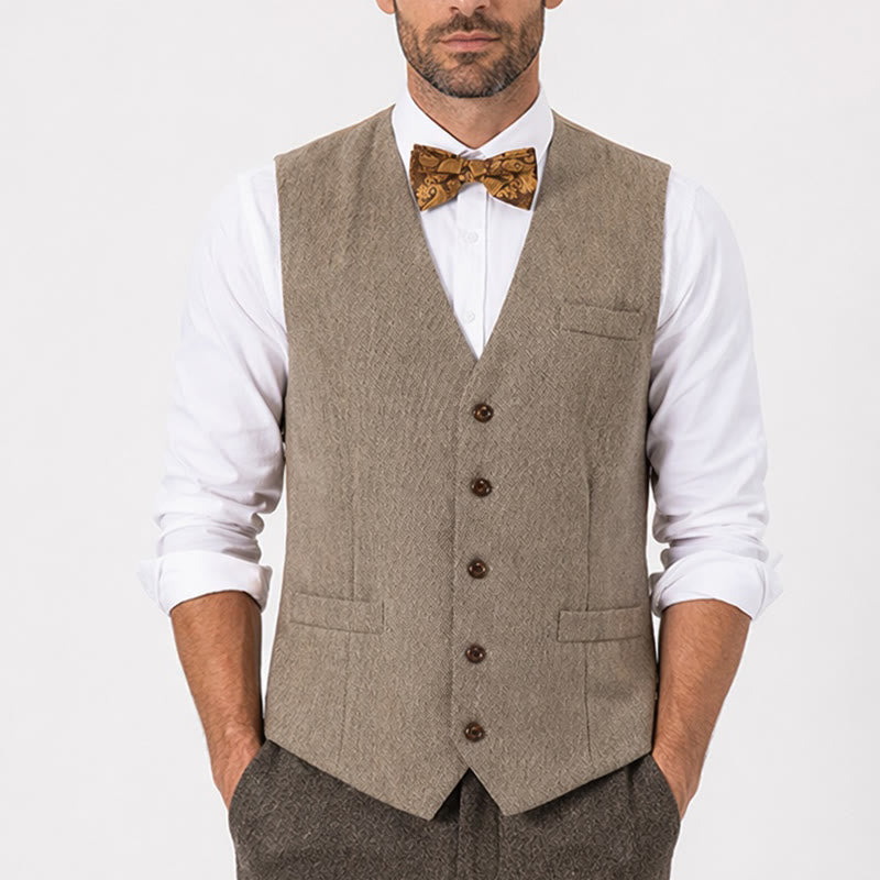 Completo da uomo composto da 2 pezzi: gilet da abito formale color kaki rustico con papillon a fantasia paisley. - image 1