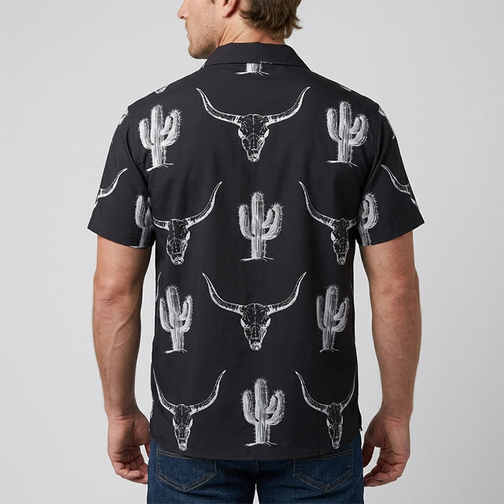 Maglietta con grafica "Bold Western Vibes" raffigurante cactus e longhorn. - image 2