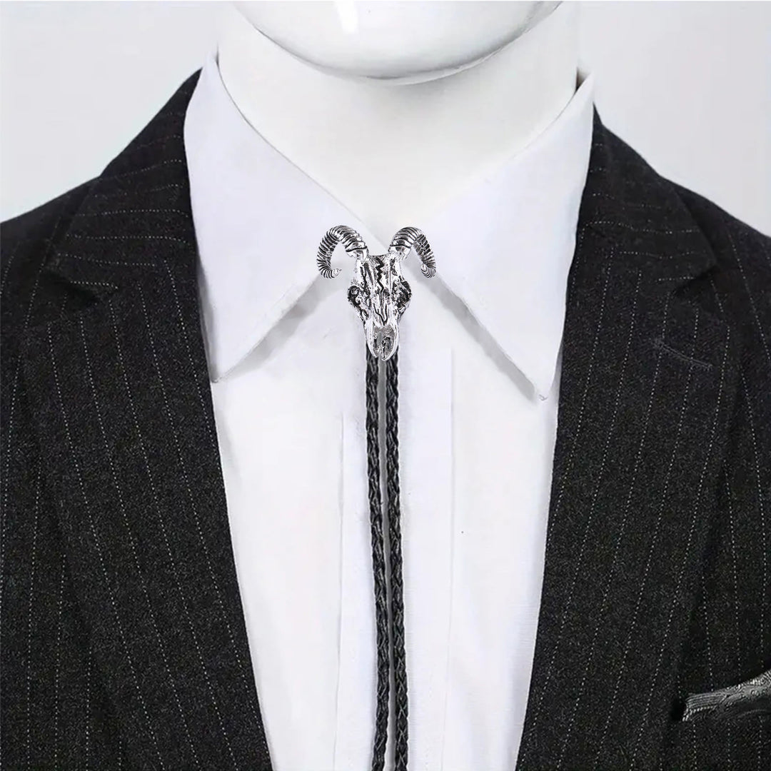 Cravatta bolo gotica con teschio di ariete dall'estetica dark. - image 10