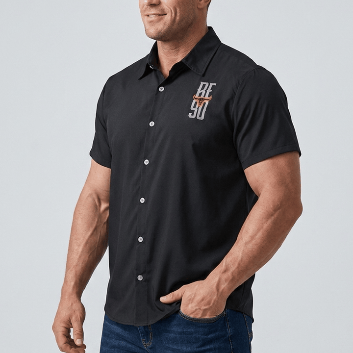Camicia da uomo con stampa di teschio di toro in stile western e bandiera americana. - image 3