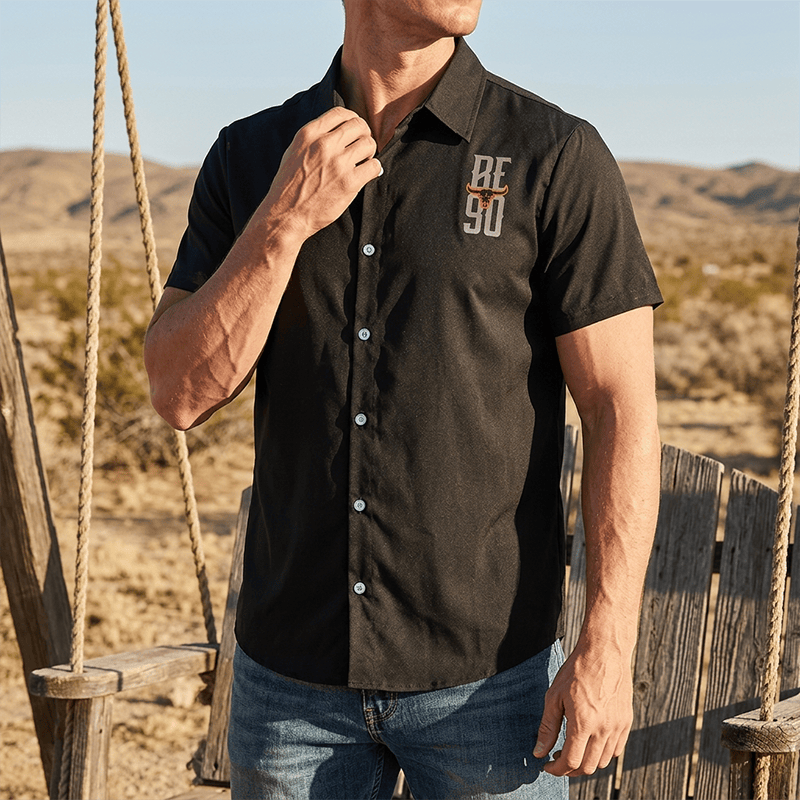 Camicia da uomo con stampa di teschio di toro in stile western e bandiera americana. - Nero - 6XL - image 0