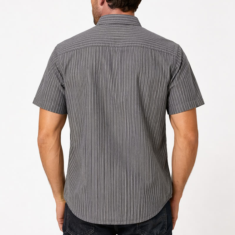 Camicia a righe in cotone, perfetta per tutti i giorni, dal lavoro al weekend. - image 2