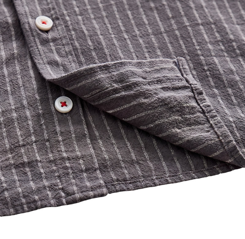 Camicia a righe in cotone, perfetta per tutti i giorni, dal lavoro al weekend. - image 11