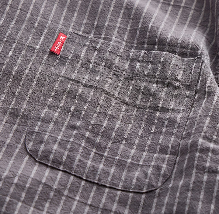 Camicia a righe in cotone, perfetta per tutti i giorni, dal lavoro al weekend. - image 10
