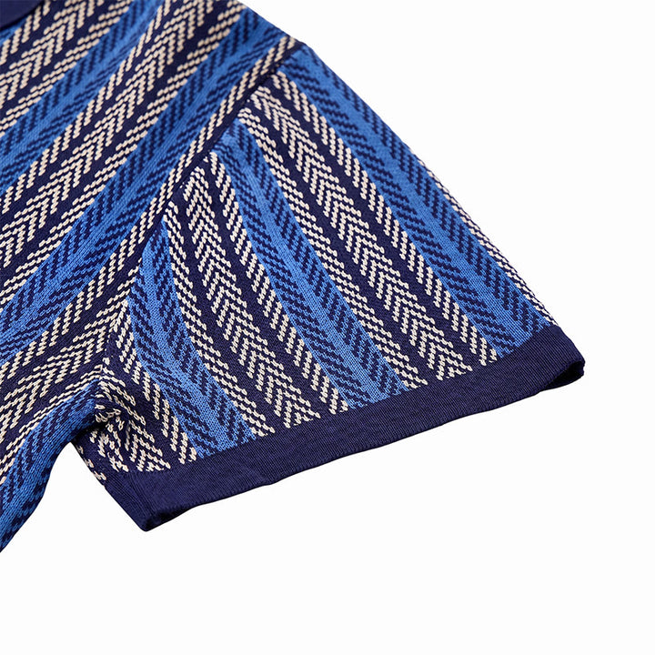 Polo da uomo in maglia jacquard traspirante con motivo a righe verticali a chevron. - image 10
