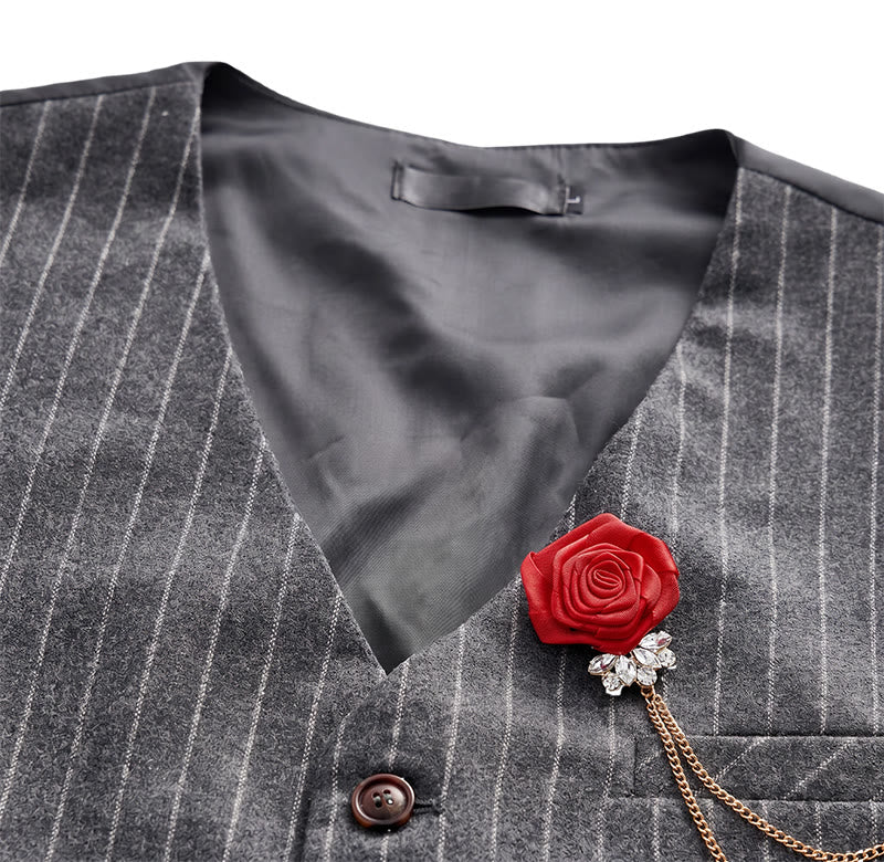 Gilet da uomo gessato in stile retrò con catena a rosa sul risvolto - image 5