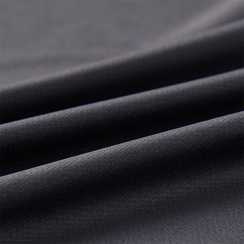 Polo da uomo moderna a righe nere, ideale per l'estate. - image 12