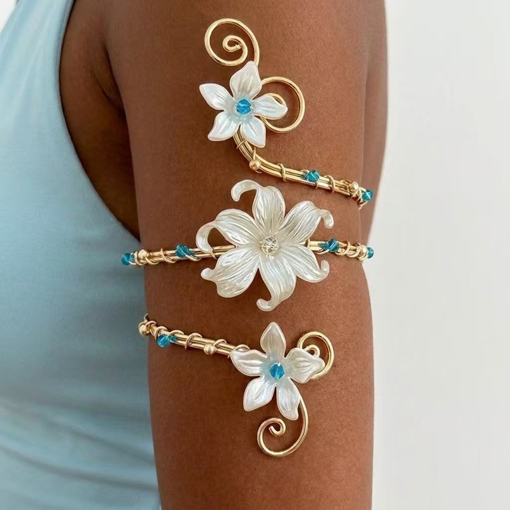 Bracciale con boccioli di perle e fiori eterei e spirali artistiche - Stile n. 8 - image 17