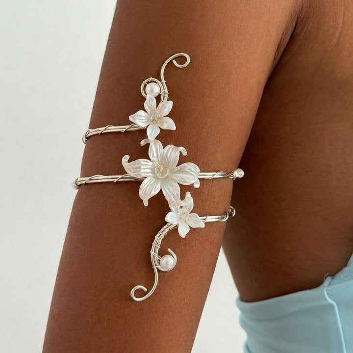 Bracciale con boccioli di perle e fiori eterei e spirali artistiche - Stile n. 6 - image 15