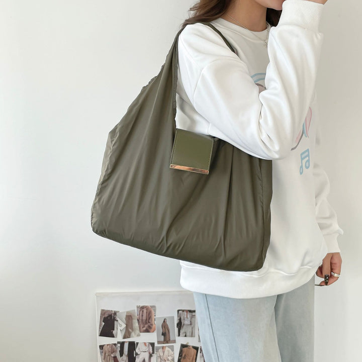 Portachiavi pieghevole in nylon a tracolla con dettagli in pelle - Verde militare - Grande - image 26