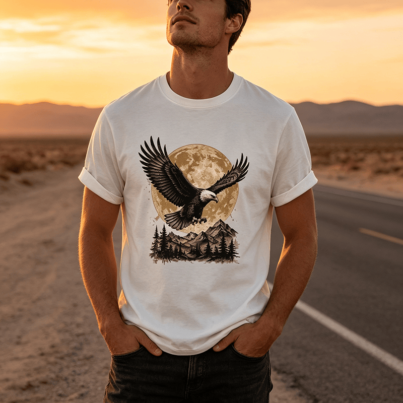 T-shirt western vintage con grafica di aquila calva, luna piena e montagna. - image 0