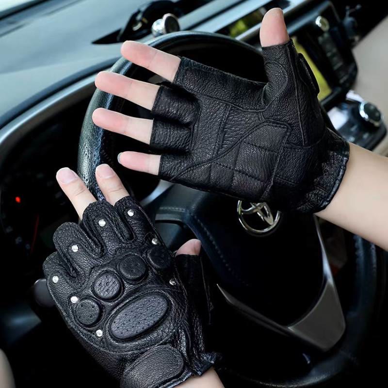 Guanti da motociclista in pelle di pecora nera con protezioni rigide sulle nocche. - image 1