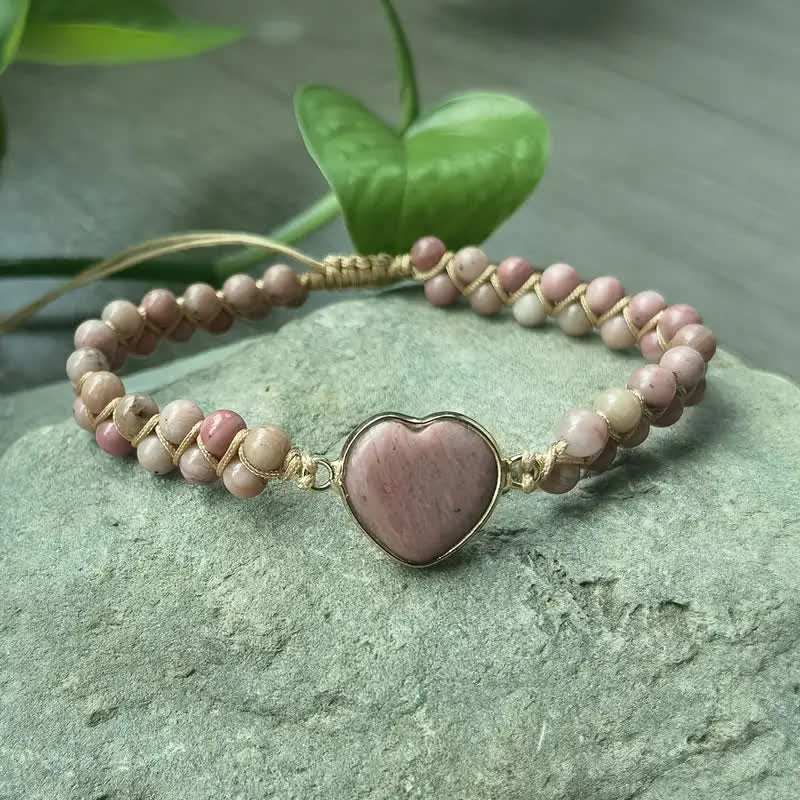 Braccialetto regolabile a forma di cuore in macramè con pietra naturale. - Pesca - image 15