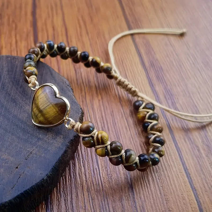 Braccialetto regolabile a forma di cuore in macramè con pietra naturale. - Marrone - image 11