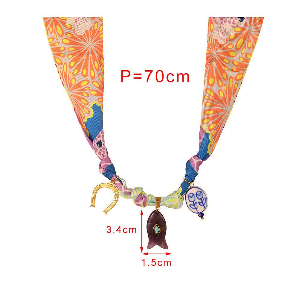 Collana con foulard colorato portafortuna a forma di ferro di cavallo e pesce - image 4