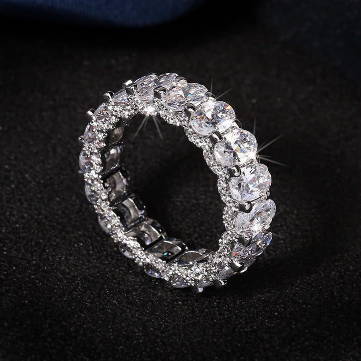 Anello a fascia completa con zirconi, impilabile, con cristalli incastonati, ideale per feste e occasioni speciali. - Argento - US 10 - image 0