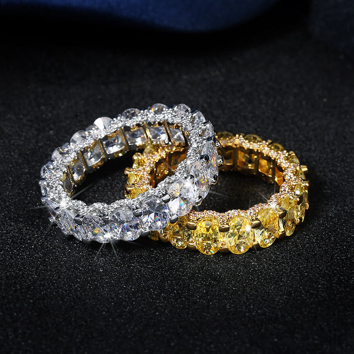 Anello a fascia completa con zirconi, impilabile, con cristalli incastonati, ideale per feste e occasioni speciali. - image 1