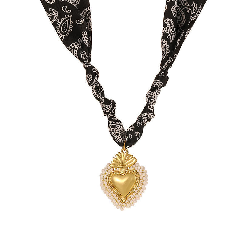Collezione di collane con bandana e bandana annodate a mano con motivo paisley del Sacro Cuore - Nero e avorio - image 8